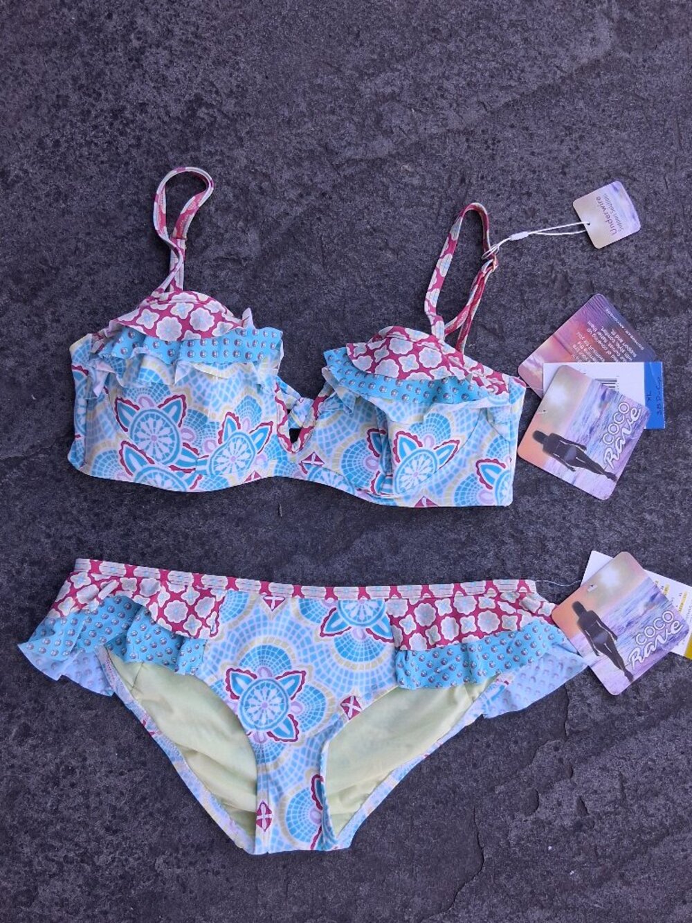 Coco Rave D Cup UW Bikini set 38D XL Top/  Medium Bottom NEW Tropical Print